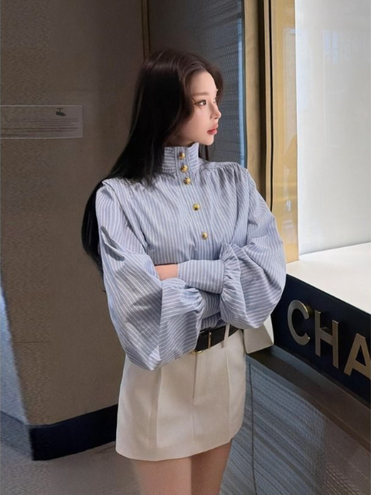 เสื้อเชิ้ตแขนยาวคอสูงลายทางสีน - Women'S Fashion Trends 2026 Spring Summer บทวิจารณ์และราคา