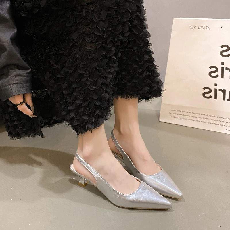 รองเท้าแตะหนังหัวแหลมแฟชั่นฤดู - Women'S Fashion For Summer 2025 บทวิจารณ์และราคา